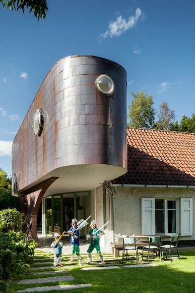 Piet & Sarah - Copper Extension / Atelier Vens Vanbelle - Extension, Facade, Stairs, Chair, Bench, Table