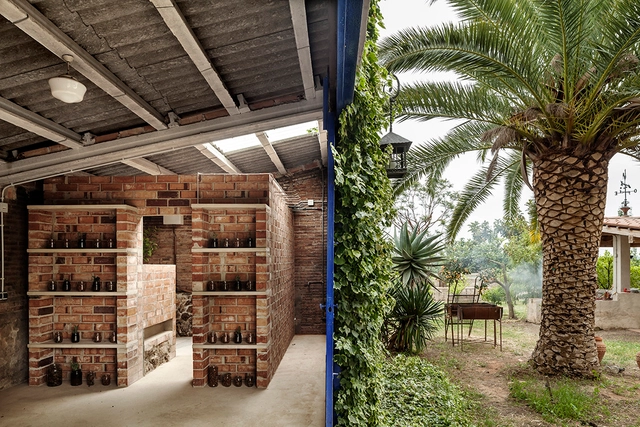 Dressing room for a garden with a pond / Clara Nubiola - Other Structures