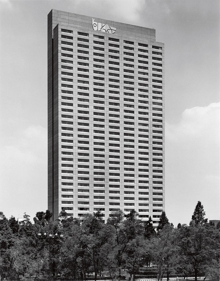 AD Classics: Hotel Presidente Chapultepec / Juan Sordo Madaleno - Hoteles, Fachada, Urbano
