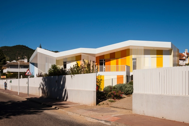 Centro de Educação Infantil Bambi / Plan9 - Jardim De Infância