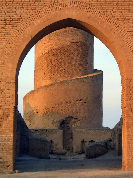 19 Great Monuments Destroyed by War - Featured Image