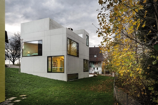Mühlestrasse Residential and Studio Building / AmreinHerzig - Houses, Facade