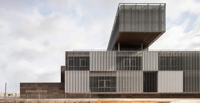Campus Universitario y Parque Científico-Tecnológico / CANVAS Arquitectos - Universidad, Fachada