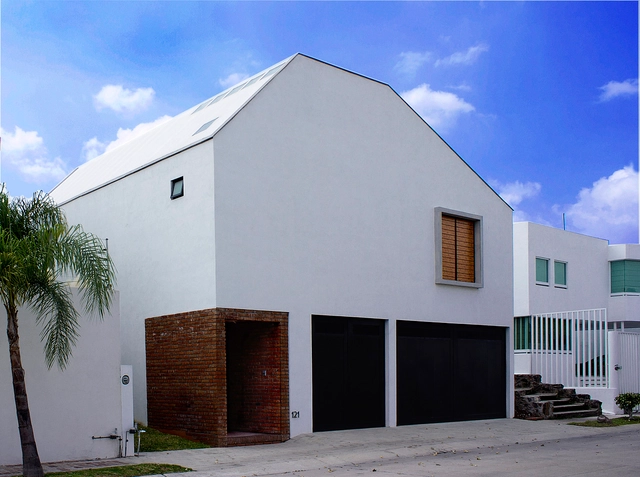 Casa Pep / MAN - Casas, Puerta, Fachada