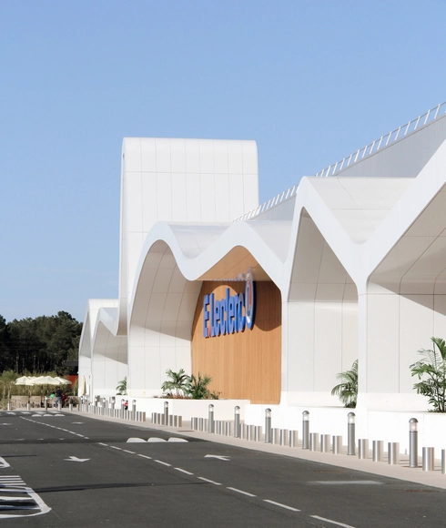 Les Océanides Mall / Atelier REC - Shopping Centers, Facade