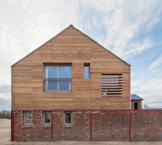Casa marcos de madera / A-ZERO architects - Renovación