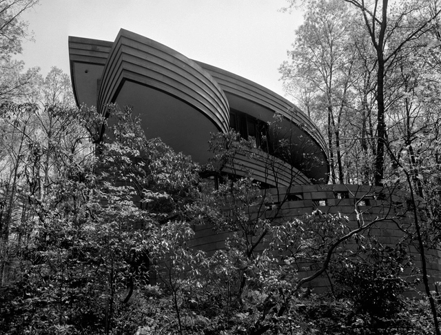 Como o acaso ajudou Pedro E. Guerrero a se tornar o fotógrafo favorito de Frank Lloyd Wright - Imagem de Destaque