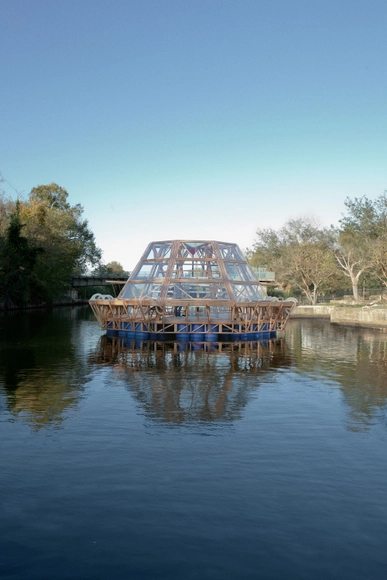 "Jellyfish Barge": uma fonte sustentável de alimento e água - Imagem de Destaque