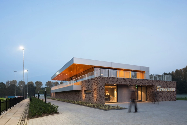 CVV Zwervers / MoederscheimMoonen Architects - Centro Comunitário
