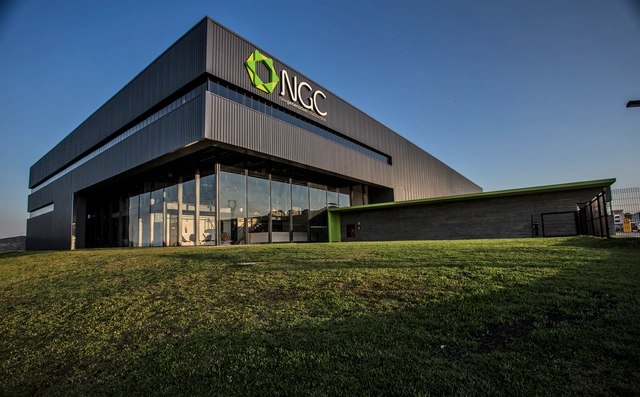 NGC Brasil / Luiz Volpato Arquitetura - Fábrica