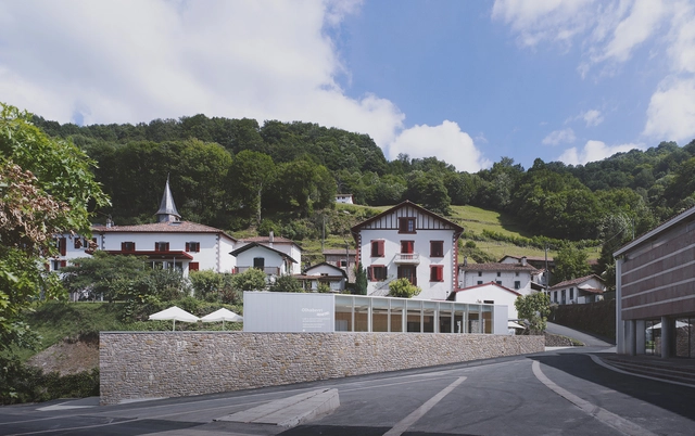 Centro & Café ,patrimonial de la mineria y metalurgia, en Banca / V2S architectes - Patrimonio