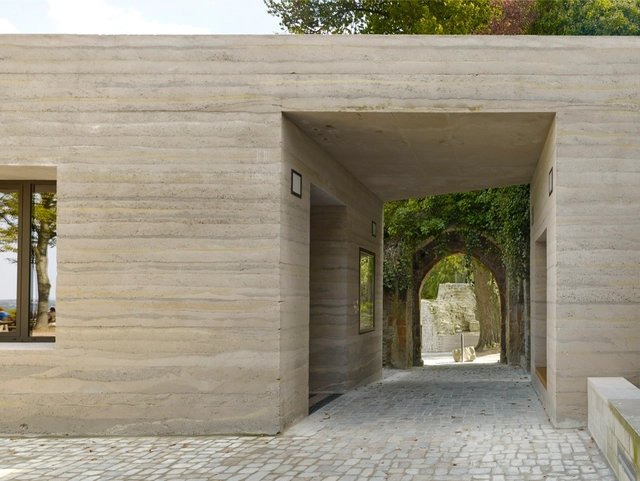 Centro de visitantes Sparrenburg  / Max Dudler - Centro De Visitantes