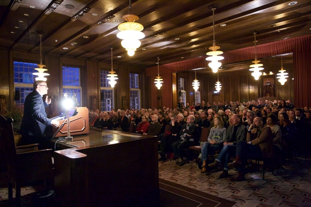 Mark Wigley en Benno Premsela Lecture 2014: "La arquitectura es 99% esconder, y 1% mostrar" - Imagen Principal