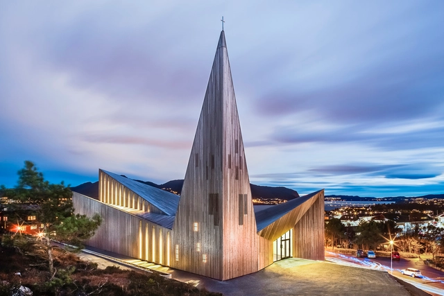 Iglesia de la Comunidad Knarvik / Reiulf Ramstad Arkitekter - Iglesia