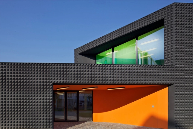 Centro Social y Cultural en Landsberg  / Heintz-Kehr architectes - Centro Comunitario