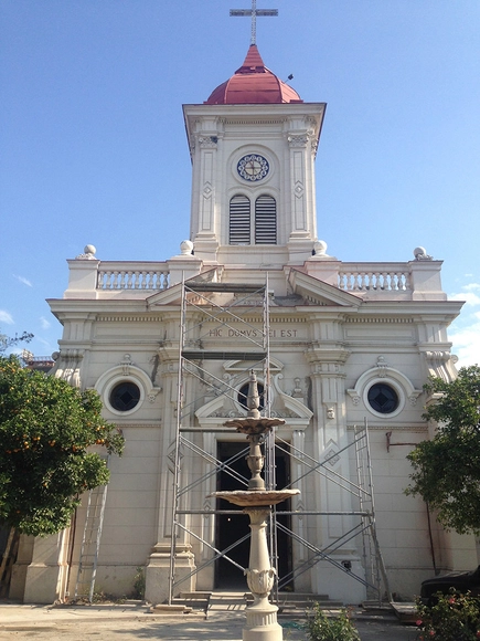 En Detalle: Restauración de la Iglesia de Santa Lucrecia, Santiago de Chile - En Detalle