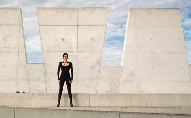 Cine y Arquitectura: "Æon Flux" - Cine Y Arquitectura