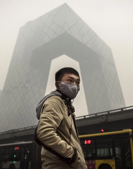 Reconfiguring Urban Spaces To Compensate For "Poisonous" Air - Featured Image