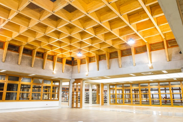 Paulo Freire Library / 3C Arquitetura e Urbanismo - Library, Beam, Column, Door