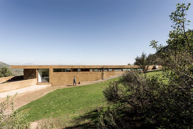 Casa Los Morros / Chauriye Stäger Arquitectos  - Casas