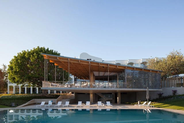 Hotel Ozadi / Pedro Campos Costa - Renovação