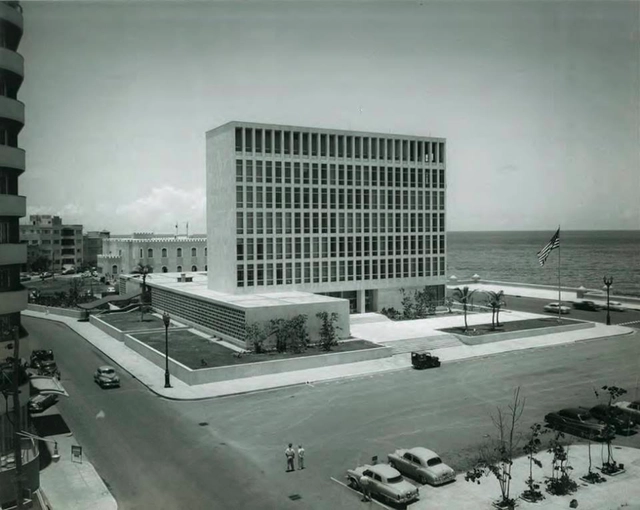 AD Classics: United States Embassy in Havana / Harrison & Abramovitz - Embassy, Facade, Cityscape