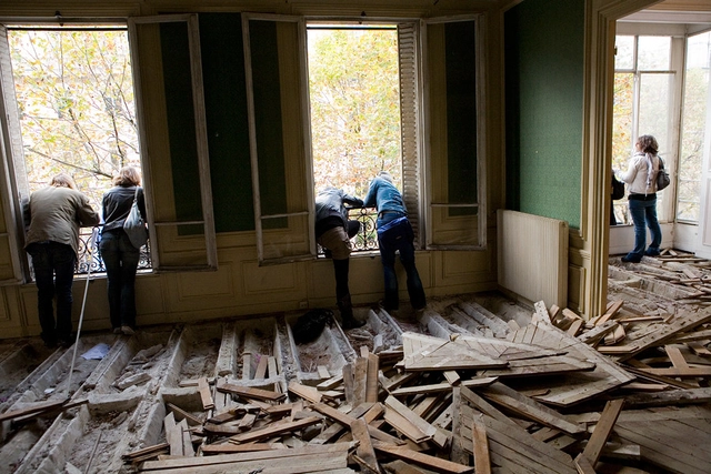 Paris anuncia medidas radicais para impedir a gentrificação - Imagem de Destaque