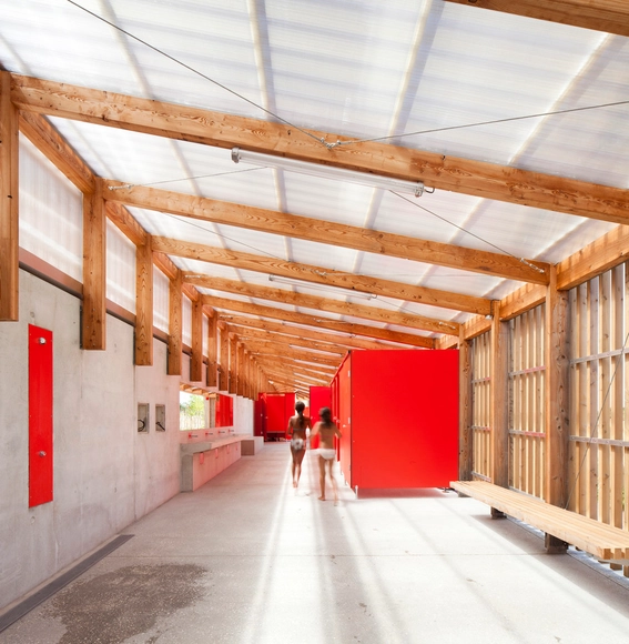 Piscina Théâtre d'eau / LOG Architectes - Edificios Públicos