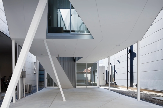 Dig In the Sky / Alphaville Architects - Casas