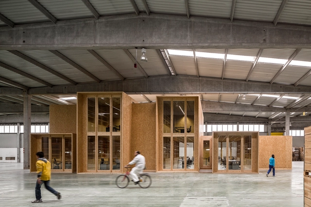 Escritórios Revigrés / Carlos Castanheira - Interiores De Oficina