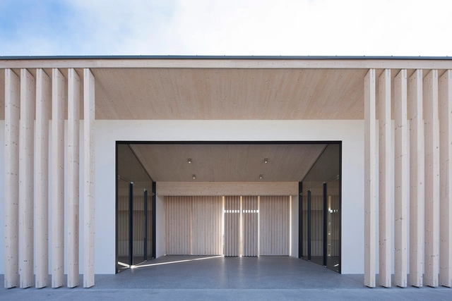 Capilla de Despedida en Zgornji Tuhinj / Tria Studio - Cementerio