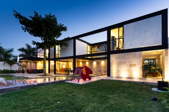 Montebello 321 / Jorge Bolio Arquitectura - Casas