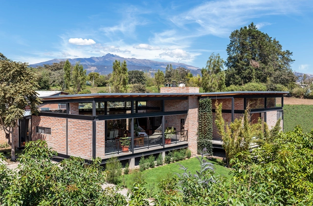 Casa 1/2 Água / María de los Ángeles Espinosa - Casas