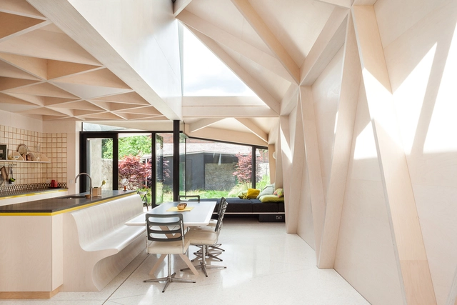 Scale of PLY / NOJI Architects - Extension