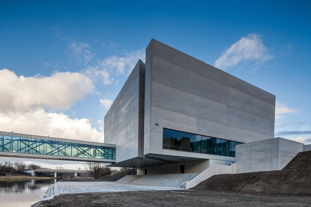 Ichot - Puerta de Poznan / Ad Artis Architects - Arquitectura Cultural