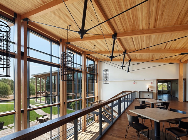 Sede principal del banco Live Oak / LS3P Associates - Edificio De Oficinas
