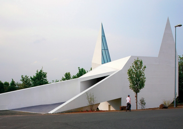 Siegerland高速路教堂  / Schneider+Schumacher - 教堂