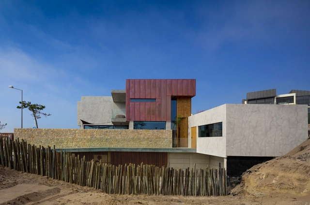 Casa Areias do Seixo / ARQUI+ - Casas, Fachada, Costa