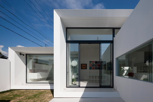 The House for Contemporary Art / F.A.D.S. - Houses, Facade, Door