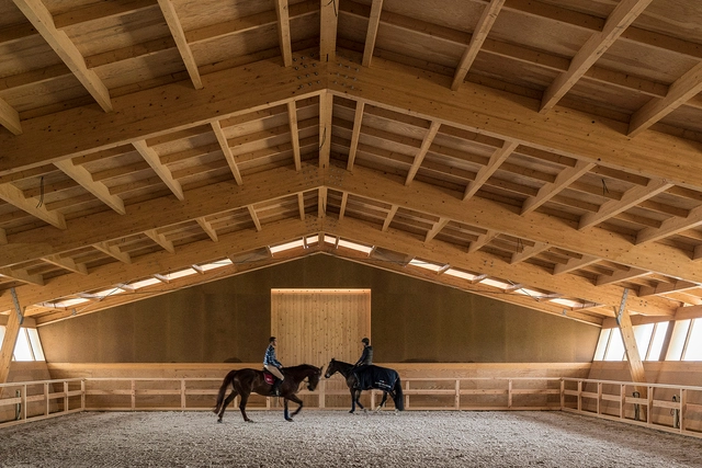 Centro Ecuestre / Carlos Castanheira & Clara Bastai - Patrimonio