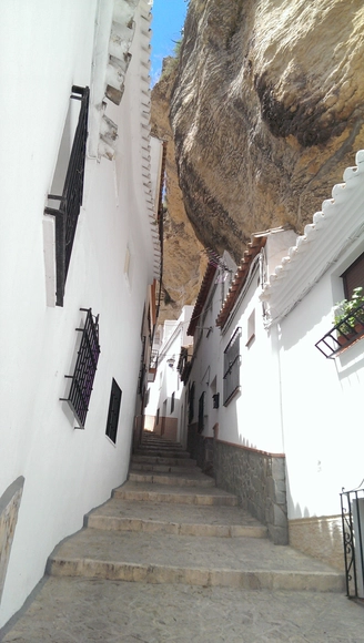 Viviendo bajo la piedra: Setenil de las Bodegas - Imagen Principal