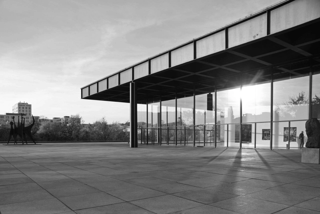 AD Classics: Neue Nationalgalerie  / Mies van der Rohe - Galería, Fachada, Pilares