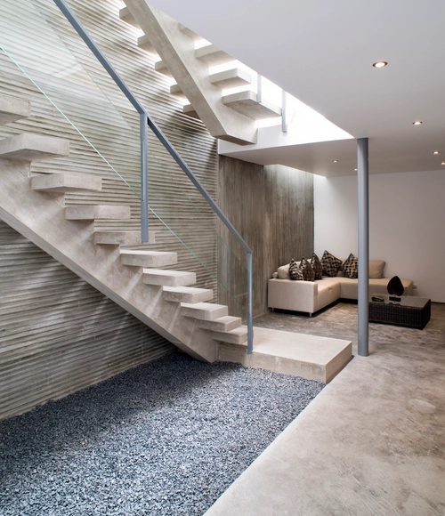 Casa OTO / Taller 33 - Casas, Escaleras, Fachada, Barandas, Sillas