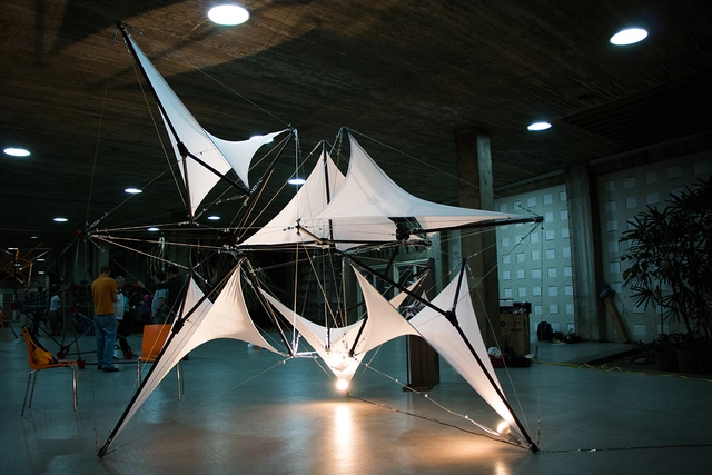Ejercicio experimental en Venezuela: la tensegridad como sistema estructural - Imagen Principal