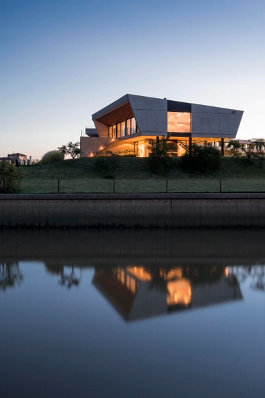 Club de Yate  / Estudio Ramos - Arquitectura Deportiva