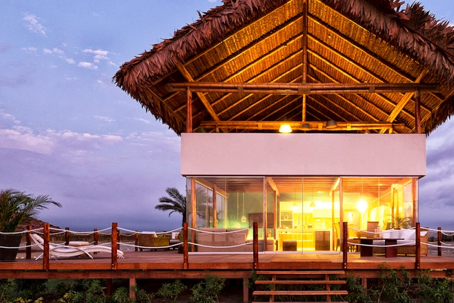 Casa en Playa del Carmen / YUPANA Arquitectos - Casas, Fachada, Fijación Vigas