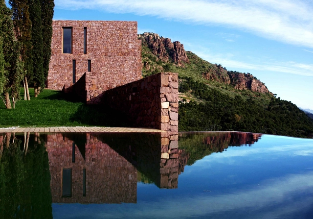 Casa Paz y Comedias / Ramon Esteve - Casas