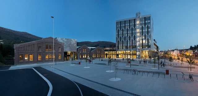 Universidad de Bergen / Cubo Arkitekter + HLM Arkitektur - Universidad