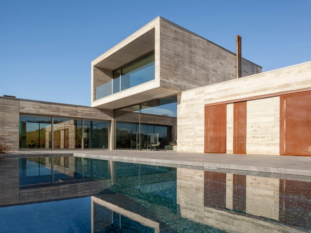 Casa en Cassà / Ricard Galiana + Yago Oliva - Casas