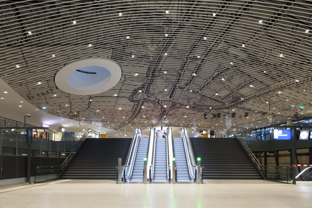Se abre a todo público la nueva estación de trenes diseñada por Mecanoo para Delft - Imagen Principal